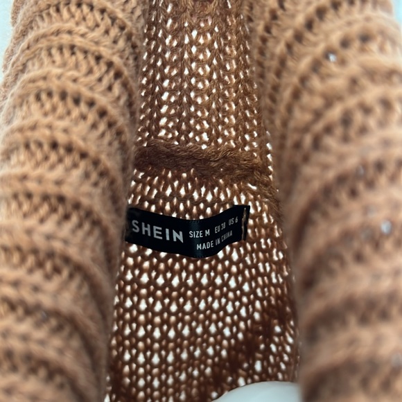 SHEIN Cropped Sweater - Picture 3 of 3